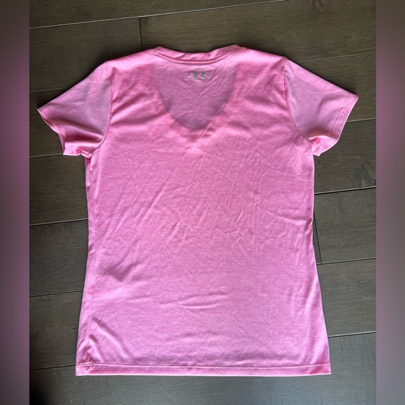 Under armour women V-neck sport tshirt short sleeve size small color pink - Picture 2 of 5